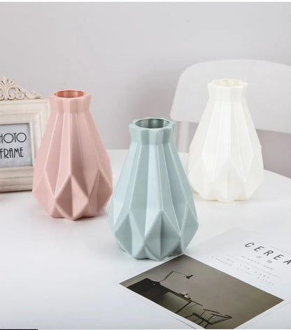  NEYIFT| Modern Plastic Vase 
