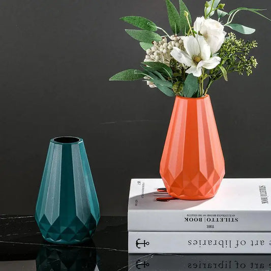 RAGTN| Plastic mini Vase 