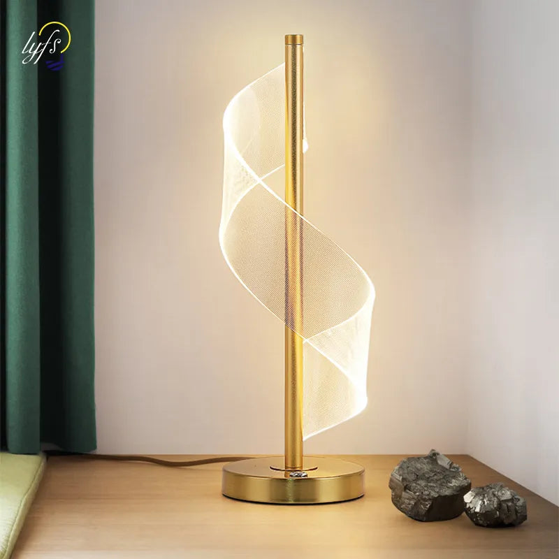 QUORA| LED Table Lamp