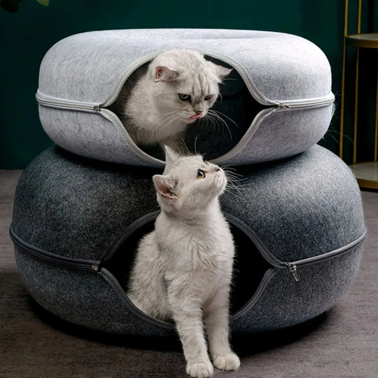 Doughnut-Shaped Cat Bed