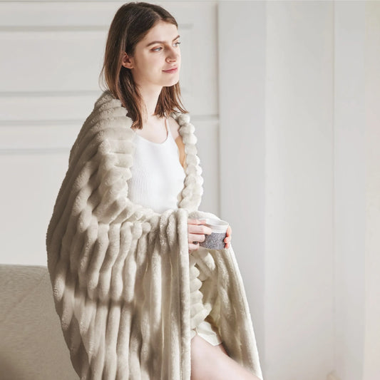 LINYA| Rabbit Plush Autumn Warm Throw Blanket