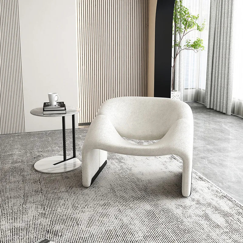 MOLYE| Chair