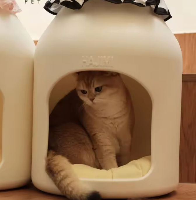Bottle shaped Cat Kennel