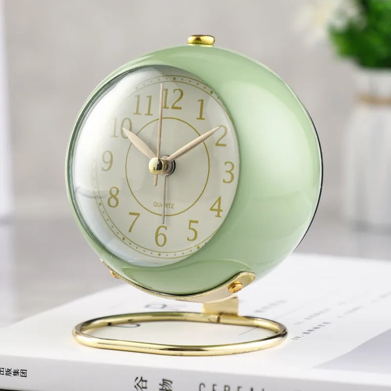 GEMS| Decorative Retro Alarm Clock