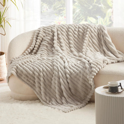 LINYA| Rabbit Plush Autumn Warm Throw Blanket