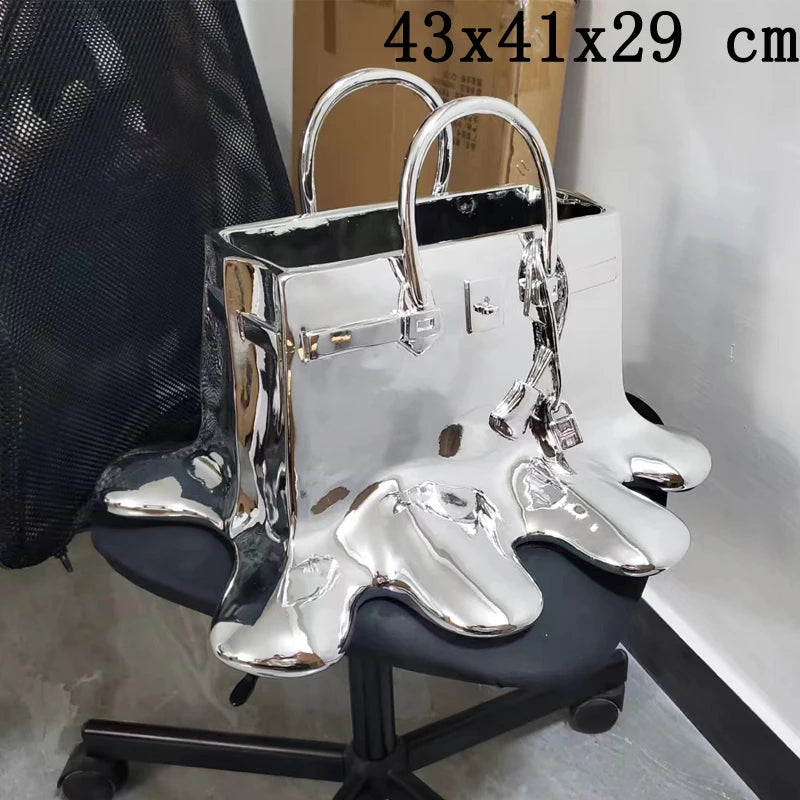 577798223-2